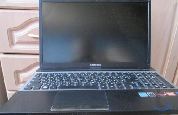 Ноутбук Samsung NP305V5A-S0HRU + Samsung NP-R60S в Йошкар-Оле